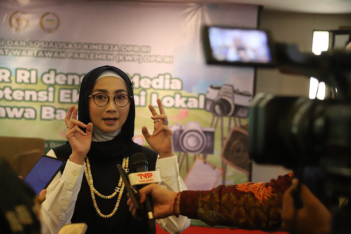 Desy Ratnasari : Media Miliki Peran Besar Dukung Pertumbuhan UMKM
