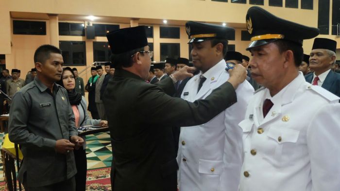 Kemarin Malam Bupati Inhil Lantik Ratusan Pejabat Eselon