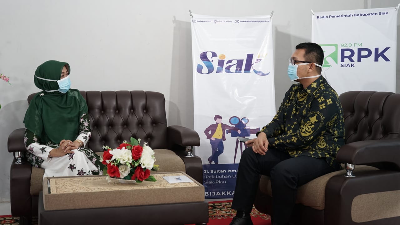 Menjadi Motivator di Acara Talkshow Siak TV, Rasidah Alfedri : Saatnya Wanita Siak Bangkit Ditengah Pandemi COVID-19