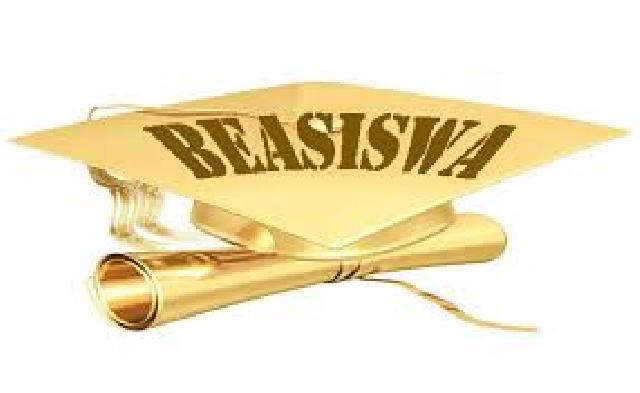 Pemprov Riau Umumkan Penerima Beasiswa. Ini yang Harus Dilengkapi