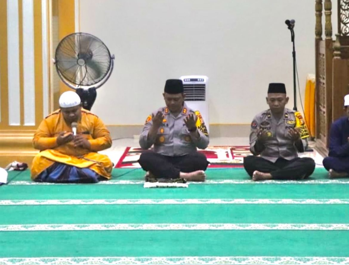 Colling System Pemilu, Kapolres Rohul Sholat Subuh Keliling Berjamaah