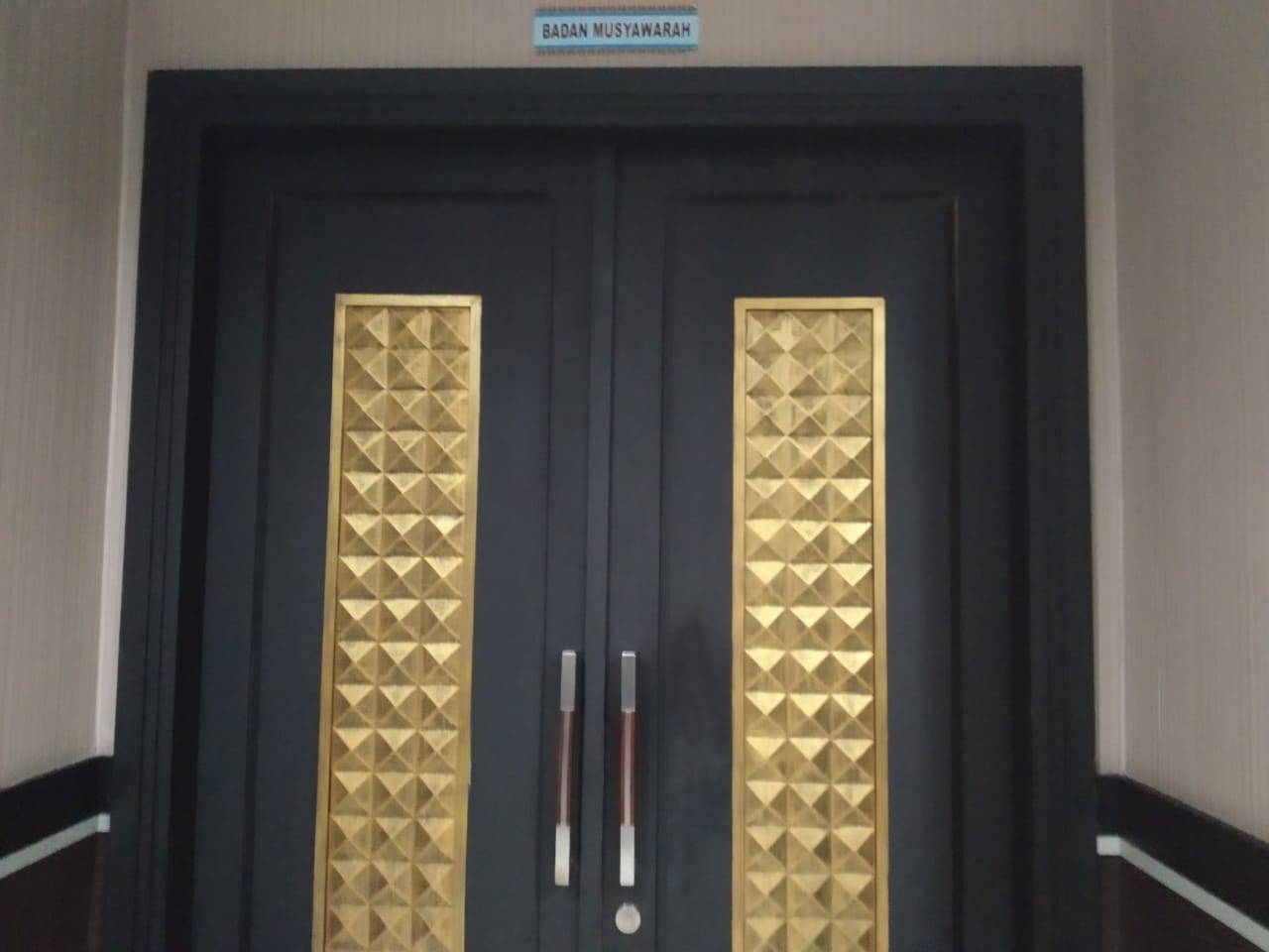 Aneh, Rapat Kerja Komisi II Dengan PT MPP Dilakukan Tertutup