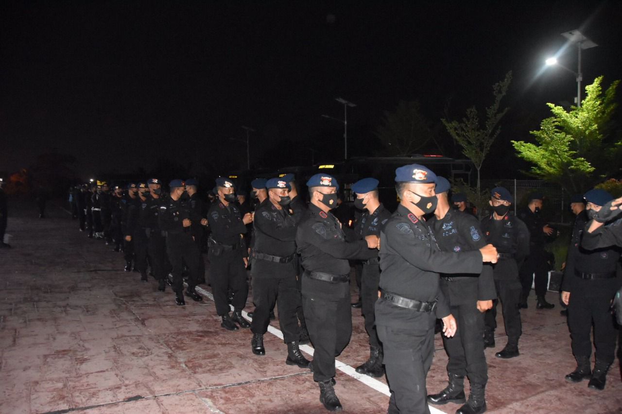 Polda Riau Terjunkan 105 Personil BKO Pengamanan Unjuk Rasa di Jakarta