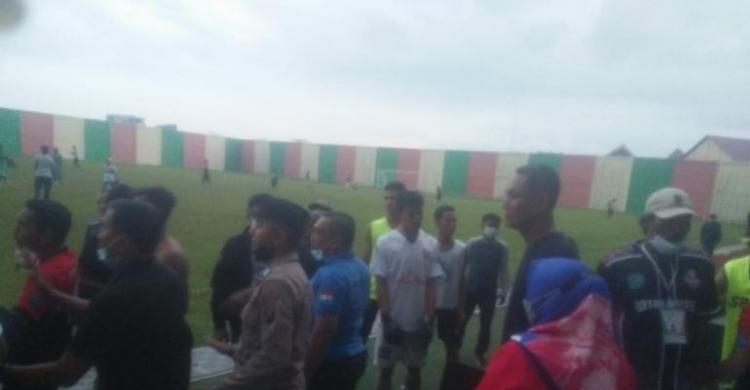 Gawat! Wasit Liga 3 Sumut Dikejar Sampai Ke Ruang Ganti