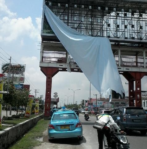 Ya Ampun..Hanya 35 Titik Reklame di Pekanbaru yang Kantongi Izin