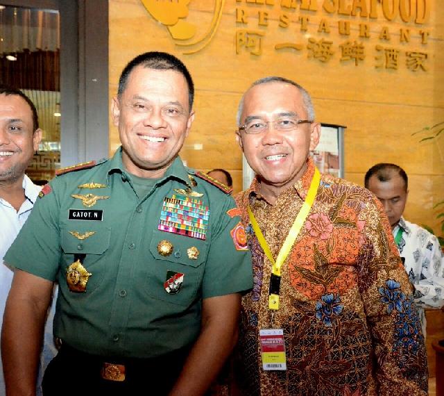 Dipimpin Presiden Jokowi, Gubri Hadiri Rakornas TPID di Jakarta