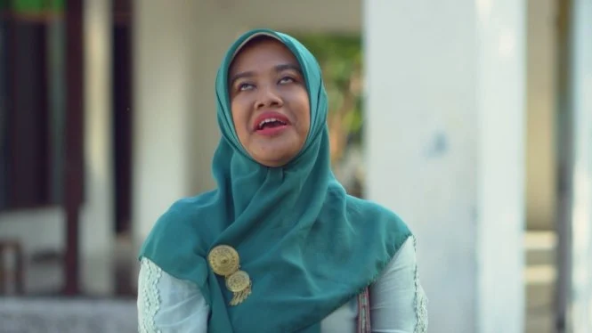 Bu Tejo Sarjana Gibah