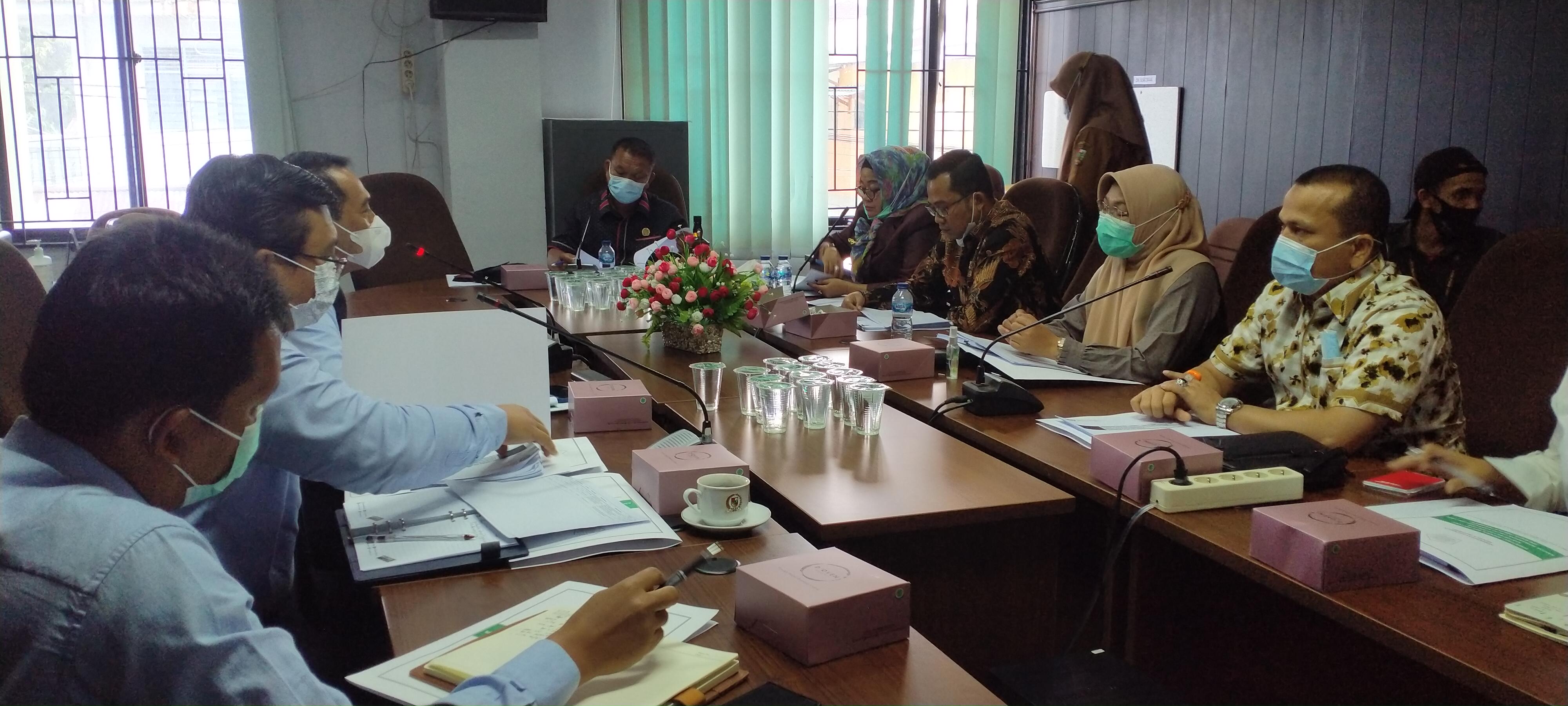 Peredaran Minuman Beralkohol Marak di Pekanbaru, Komisi II DPRD Panggil Bea Cukai