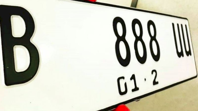 Pelat Nomor Warna Putih Dipastikan Berlaku Tahun Ini