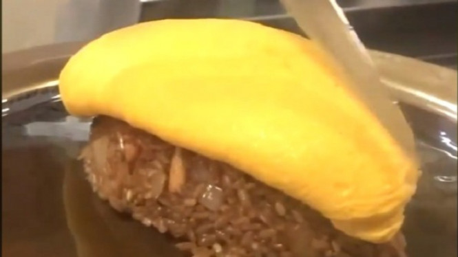 Omelet Asal Jepang Ini Bikin Ngiler Saat Dibelah, Isinya?
