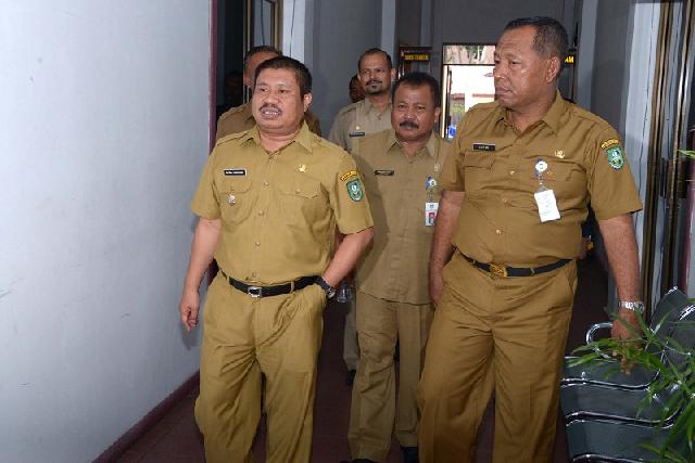 Bupati Sidak Disdik dan Kantor Camat Bengkalis