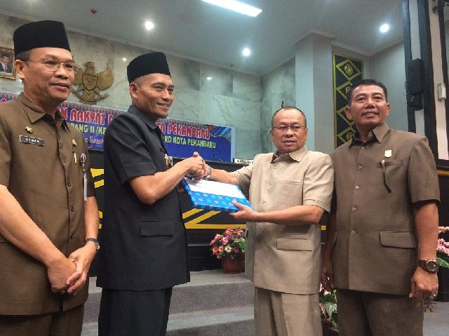 DPRD Gelar Paripurna Ranperda Pembentukan dan Susunan Perangkat Daerah