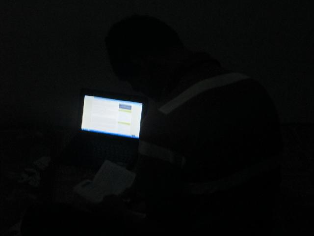 Anak Sari ke Sekolah Tanpa Mandi