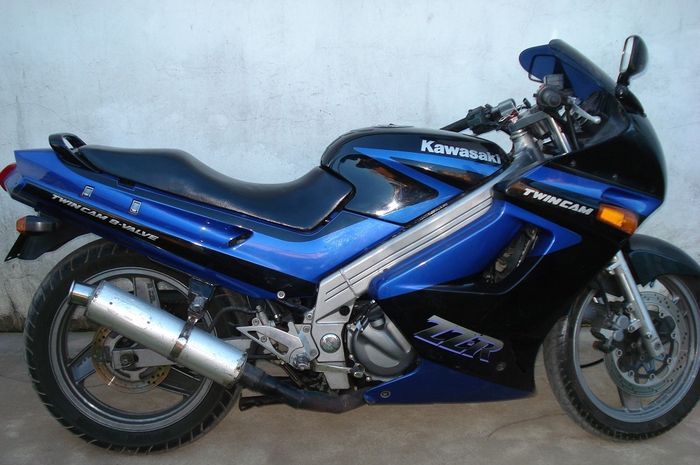 Ada yang Tahu.. Ini Kakak Kandung Kawasaki Ninja 250, Keren dan Gahar Abis