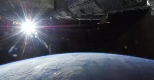 Bumi Berada di Titik Terjauh dengan Matahari, Apa Dampaknya?