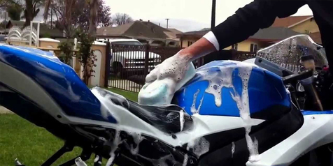 Tarikan Motor Lebih Enteng Setelah Dicuci, Mitos Atau Fakta?