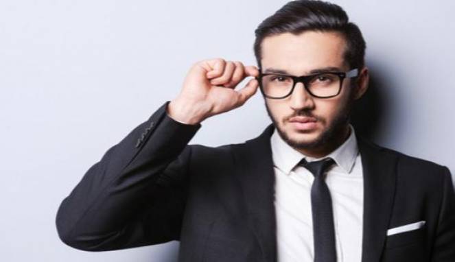 Tips Berpakaian untuk Pria Bertubuh Pendek