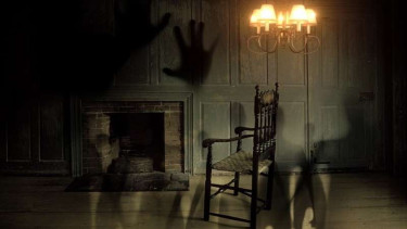 Simak, Kalau Merasakan Tanda-tanda Ini, Berarti Rumah Kamu Berhantu