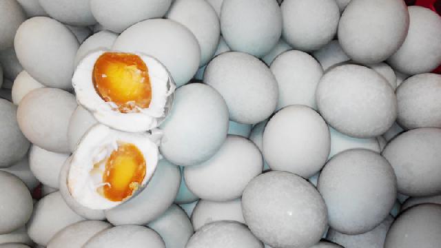 Tak Disangka, Usaha Telur Asin Bisa Raup Rp10 Juta per Bulan