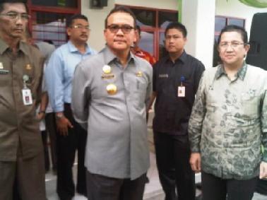 Gubri Resmikan Gedung Madrasah Tsanawiyah Aliyah Diniyah Puteri