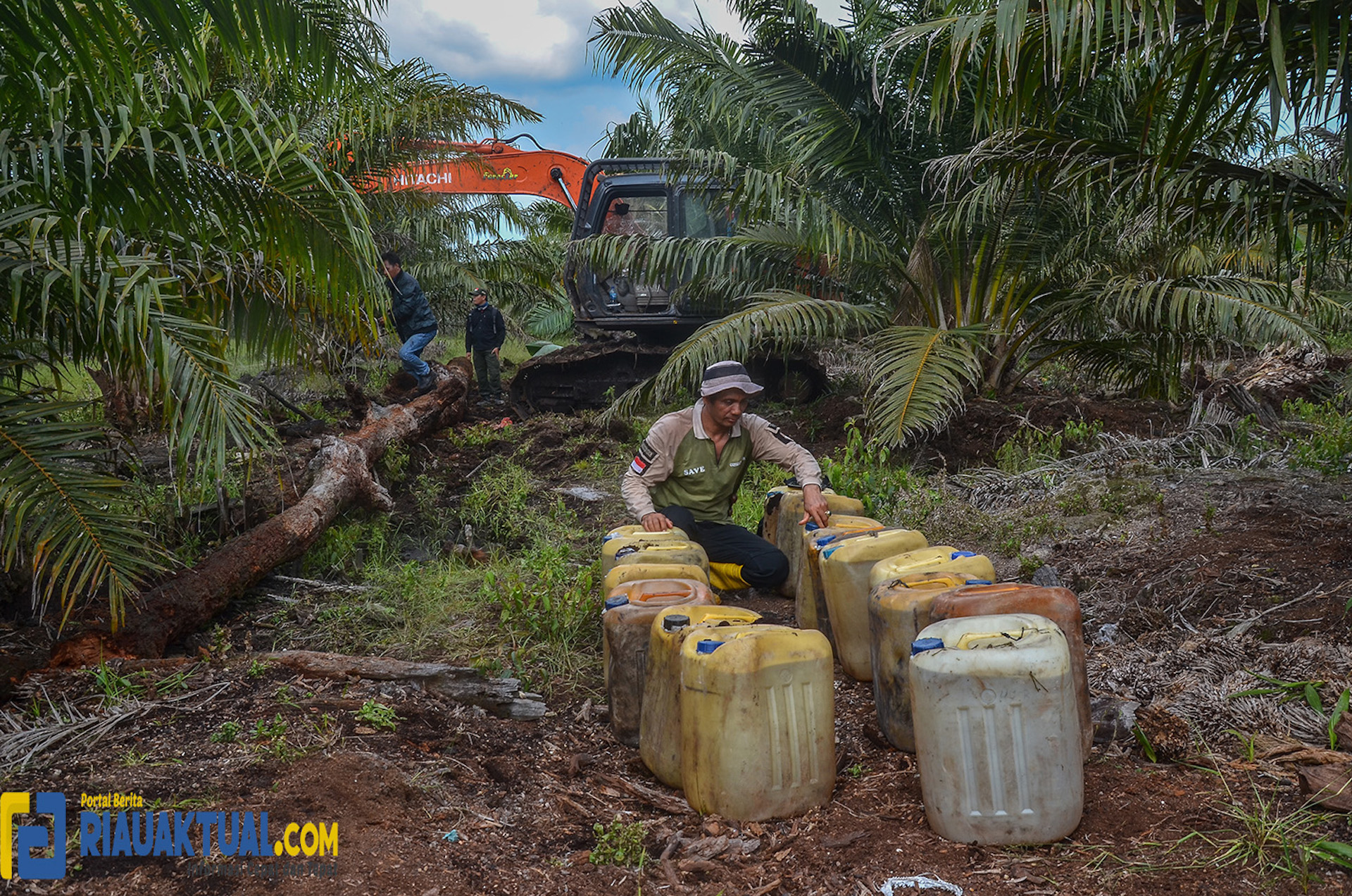 Foto Operasi Penangkapan Perambah Hutan di Kawasan SM Giam Siak Kecil