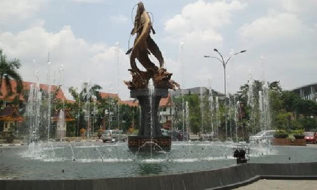Pemko Pekanbaru Tetap Pertahankan Tugu Ikan Selais Tiga Sepadan