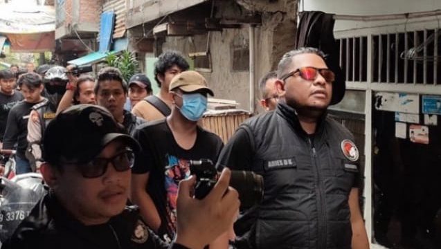 Rumah Alex Bonpis Bandar Narkoba Rekan Kerja Teddy Minahasa Digeledah, Kendaraan Ikut Disita