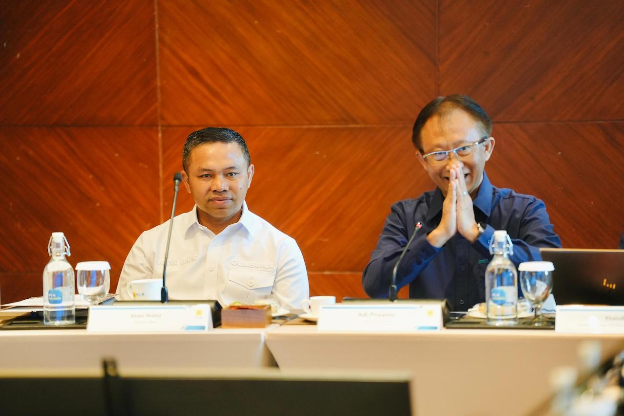 Gubernur Riau Temui Direktur PLN, Target 2026, Seluruh Dusun Sudah Teraliri Listrik