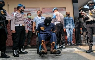 Kesal Ditagih Yulia Rp140 Juta, Linggis Disiapkan, Tanya PIN sebelum Meninggal Lalu ATM Dikuras