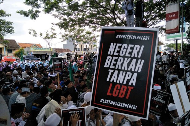Ratusan Santri dan Ulama Banten Tolak LGBT