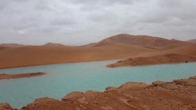 Gurun Pasir Terbesar di Dunia Jadi Danau Usai Terjadi Badai