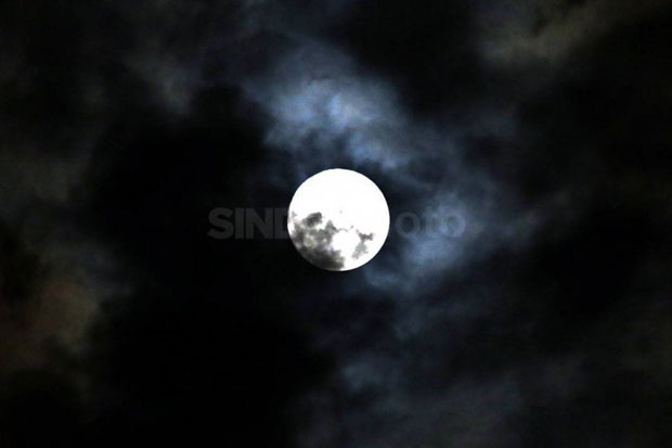Ini Pengaruh Supermoon terhadap Pasang Surut Air Laut