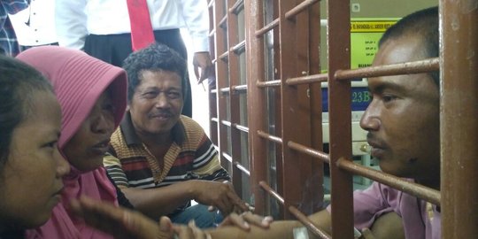Pertemuan Keluarga Dengan Penganiaya Kiai di Lamongan Diwarnai Histeris