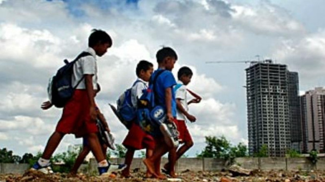 10 Gambar Ini Bikin Kamu Rindu Masa Kecil, Penuh Suka Cita