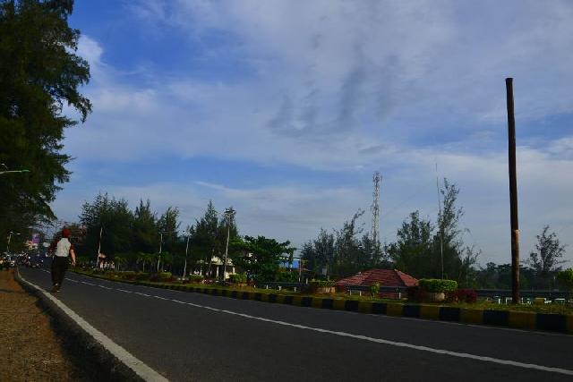 Jelang Pergantian Tahun, Lafaz Allah Muncul di Langit Kota Bengkulu