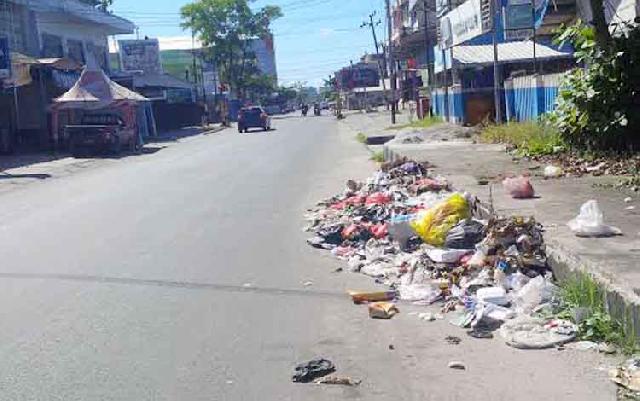 Masyarakat Pekanbaru Boleh Buang Sampah Tidak Pada Tempatnya Asalkan..