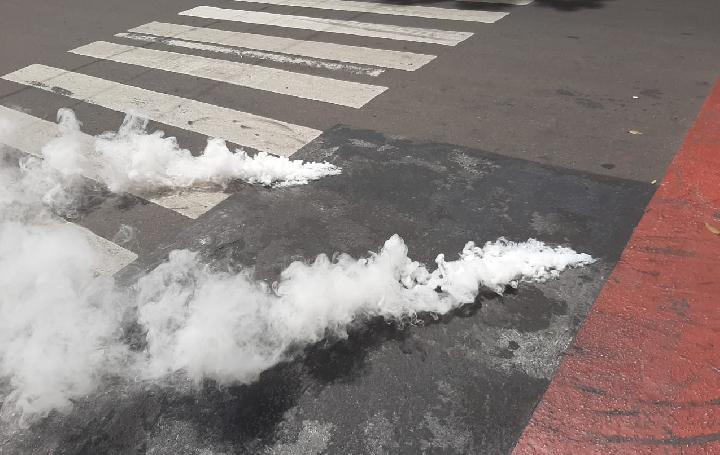 Muncul Asap Putih Misterius di Jalan Cipaganti Bandung