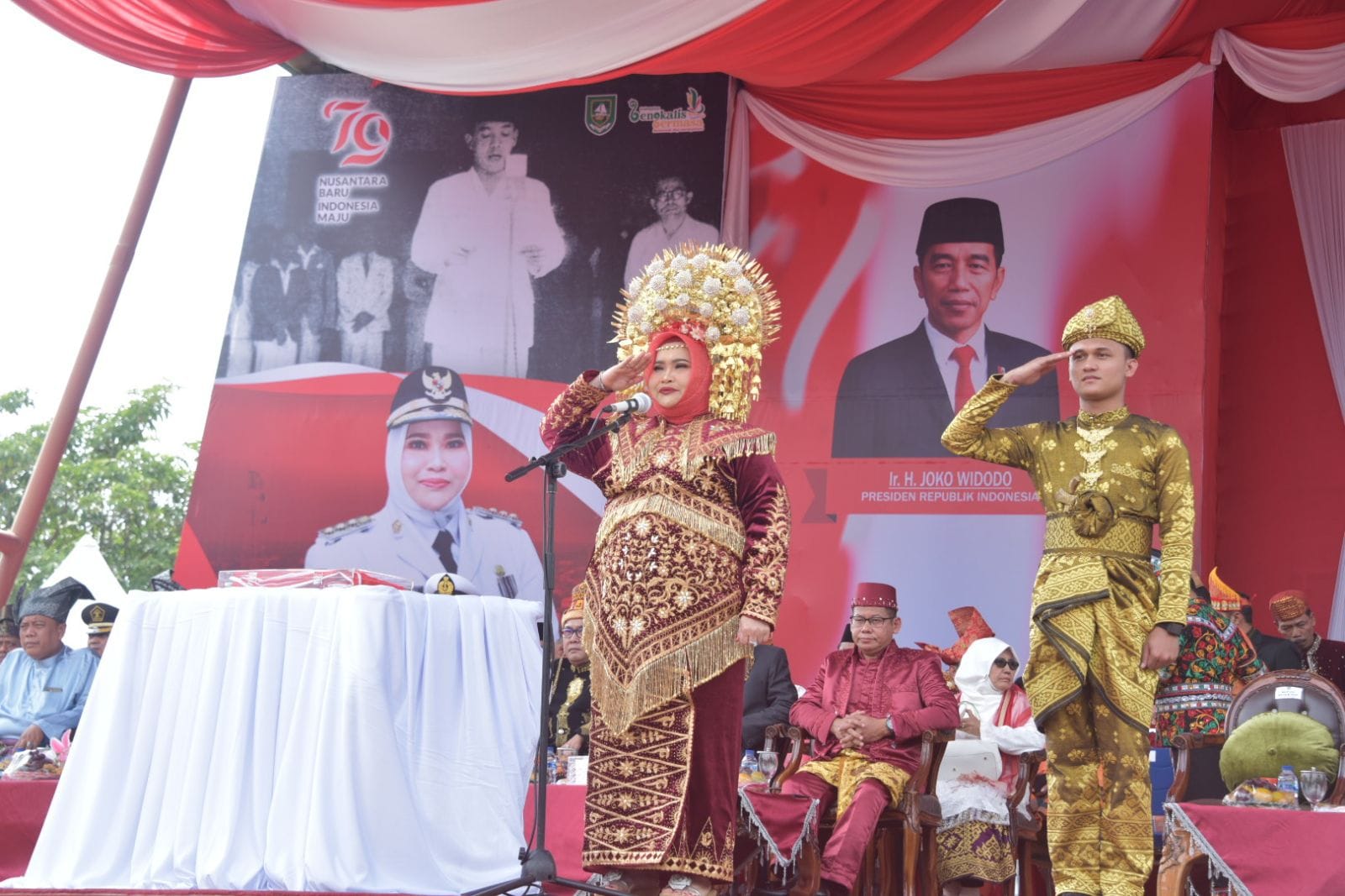 Peringatan Detik-Detik Proklamasi di Bengkalis Berlangsung Khidmat, Bupati Kasmarni Kenakan Baju Adat Minang
