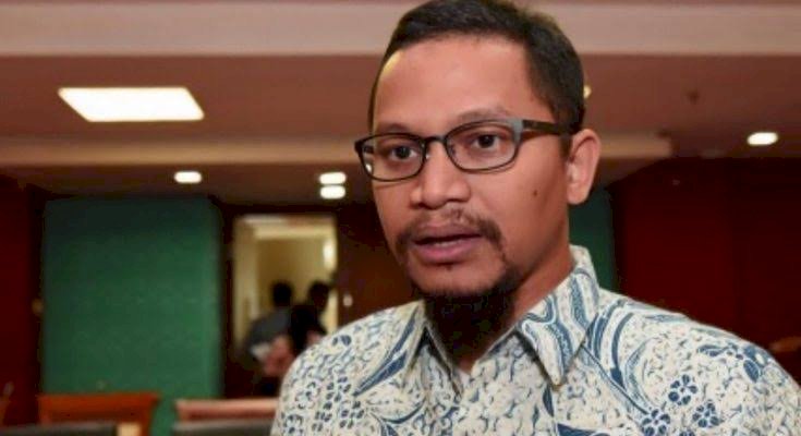 Putra Amien Rais, Hanafi Rais Mundur dari PAN dan DPR