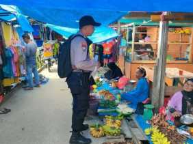 Cooling System Pemilu Damai 2024 di Desa Sungai Luar, Polsek Batang Tuaka Ajak Pedagang Ciptakan Keamanan