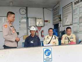 Polsek Tanah Merah Ajak Satuan Keamanan PT Pulau Sambu Dukung Pilkada Damai 2024