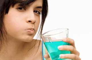 Berikut Kesalahan yang Sering Dilakukan Orang Saat Berkumur