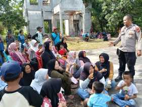 Jelang Pilkada Rokan Hilir, Polsek TPTM Ajak Ibu-ibu Waspadai Hoaks dan Jaga Pilkada Damai