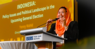 Para Capres, Buruan Pinang Yenny Wahid