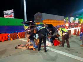 PJR Polda Riau Gagalkan Pengiriman 20 Kilo Sabu dan Ribuan Ekstasi Saat Melintas di Tol Permai