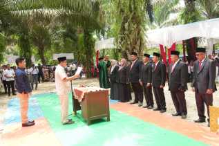 Bupati Kuansing Lantik 7 Penjabat Kepala Desa