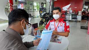 Honda Bagi-Bagi Angpao Sambut Tahun Baru dan Imlek 2023