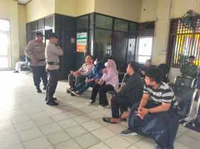 Polsek Bengkalis Lakukan Pengamanan Arus Lalin di Pelabuhan Roro Air Putih