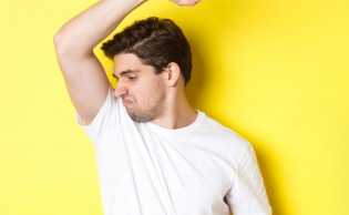 Lenyapkan Bau Ketiak dengan 4 Bahan Alami Ini