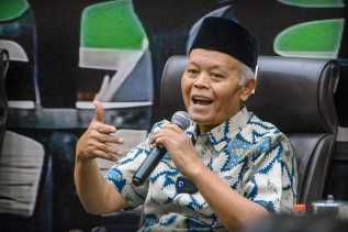 Hidayat Nur Wahid Desak Revisi Total UU Haji